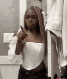 why are twitter gifs so low quality